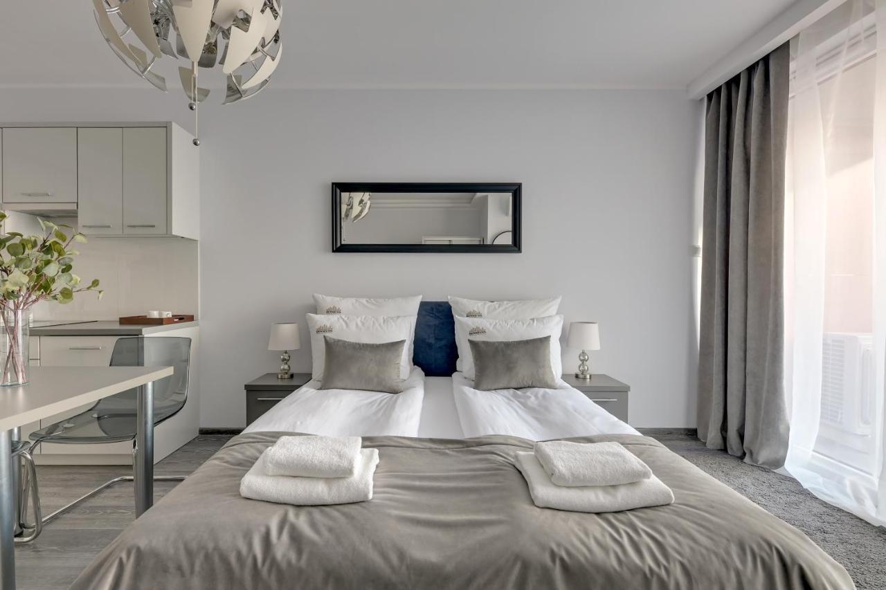Downtown Apartments Sadova City Center & Parking Γκντανσκ Εξωτερικό φωτογραφία