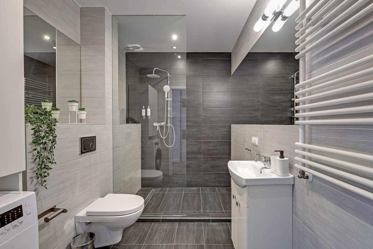 Downtown Apartments Sadova City Center & Parking Γκντανσκ Εξωτερικό φωτογραφία